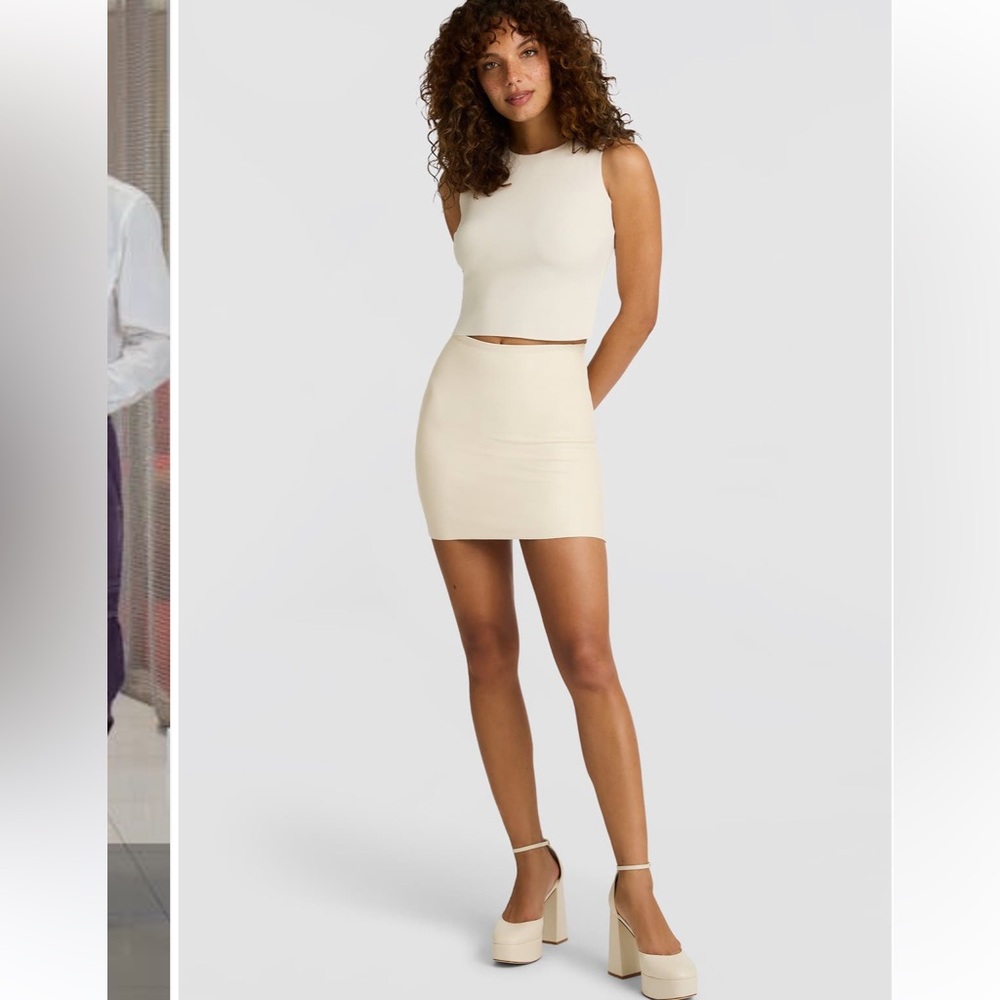 Commando faux leather mini skort